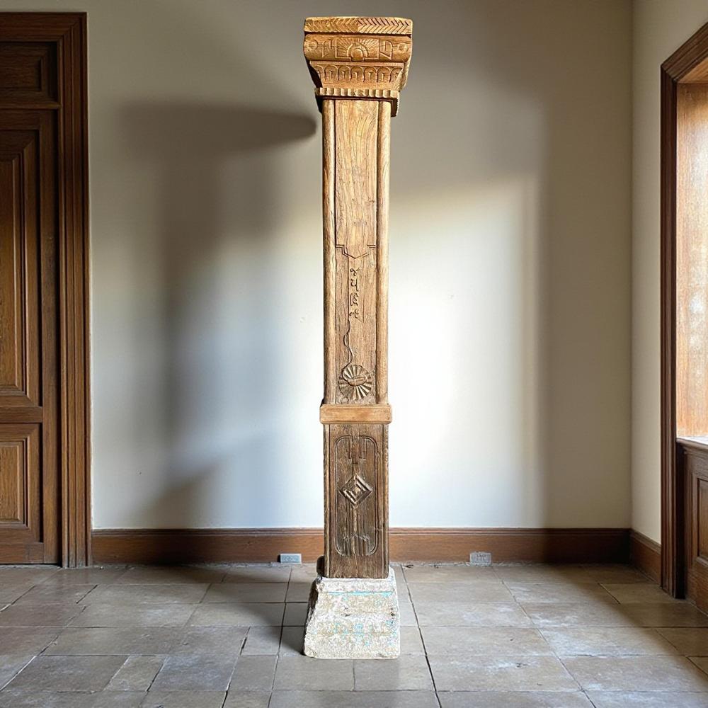 Vintage Wooden Pillar - Artwork: Crafted
