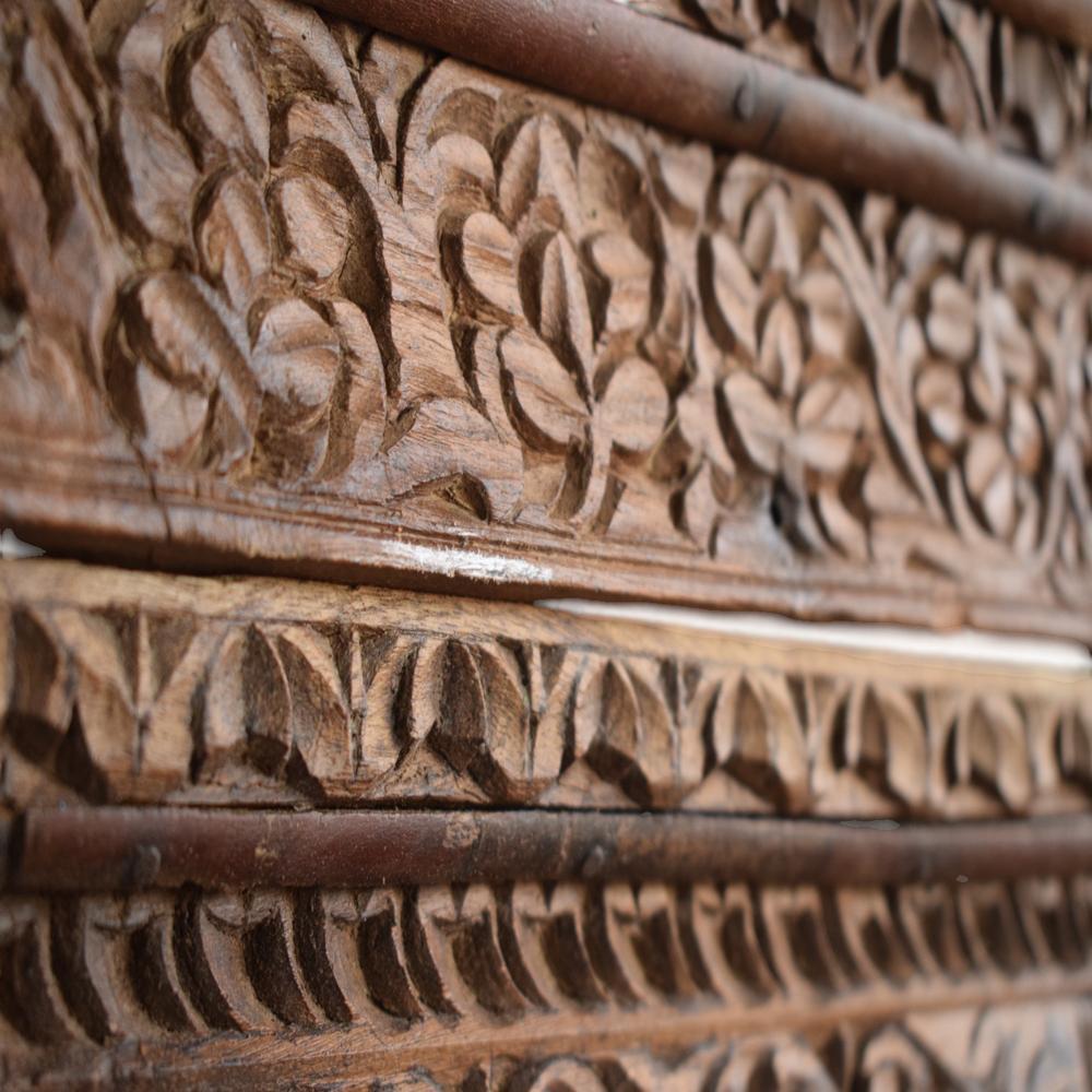 ANTIQUE WOODEN MIRROR FRAME