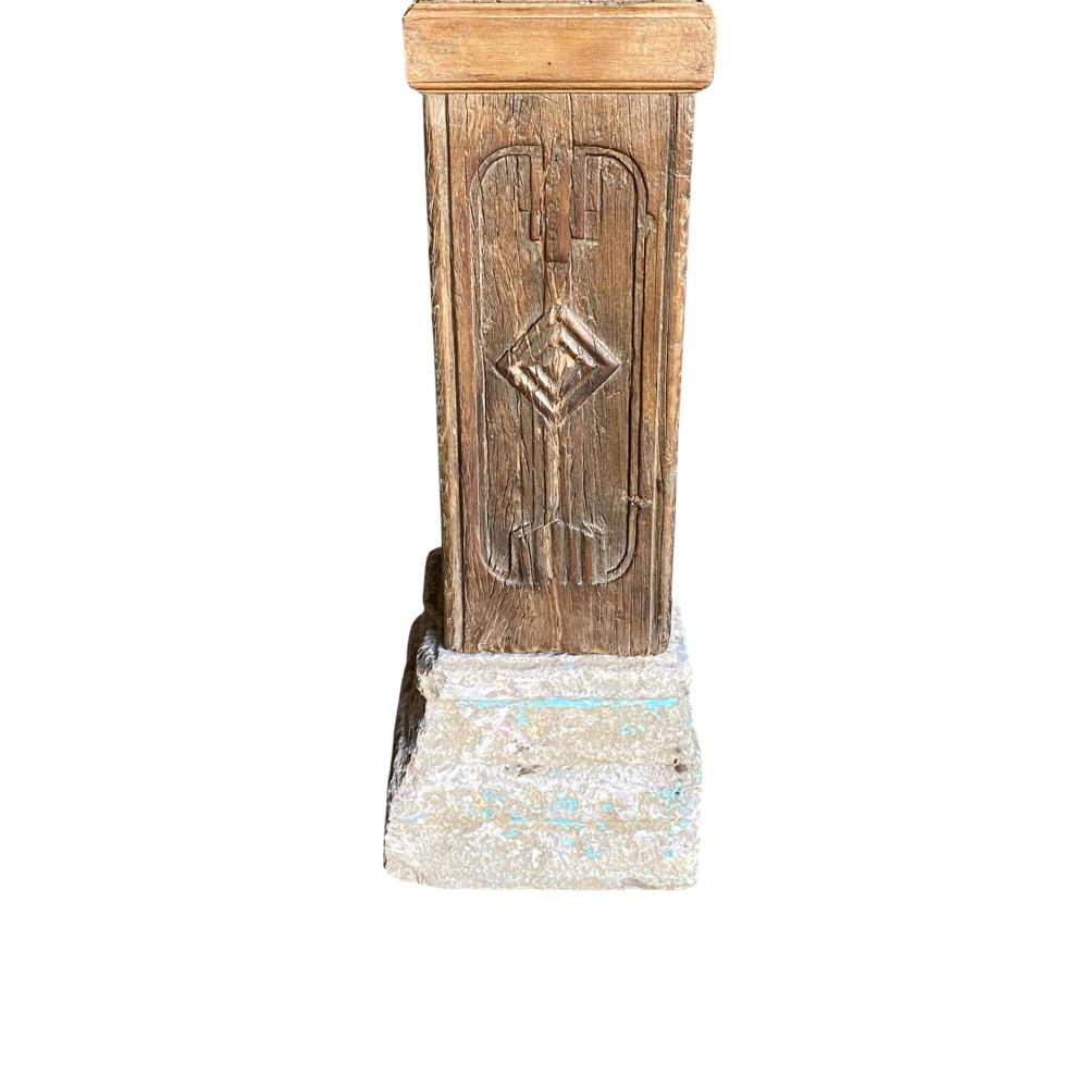 VINTAGE WOODEN PILLAR