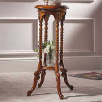 Royal Courtyard Round Table - Artwork: Carving