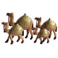 Handcrafted Desert Camel Set - Color: Brown