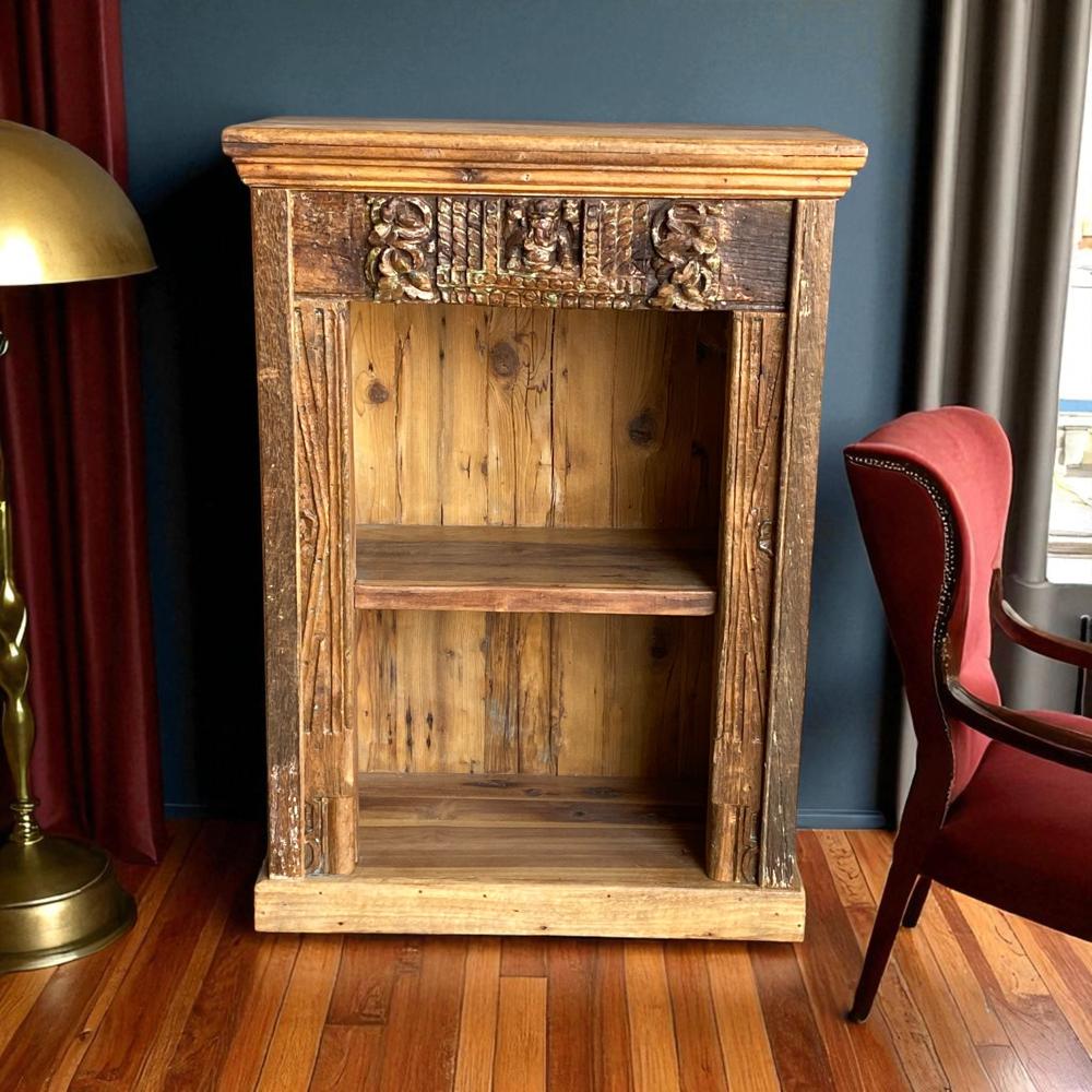 VINTAGE WOODEN BOOKSHELF