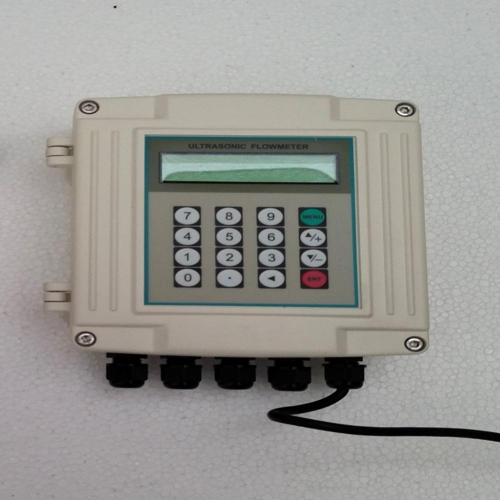 Wall Mounting Or Clamp On Ultrasonic Flow Meter - Accuracy: High %