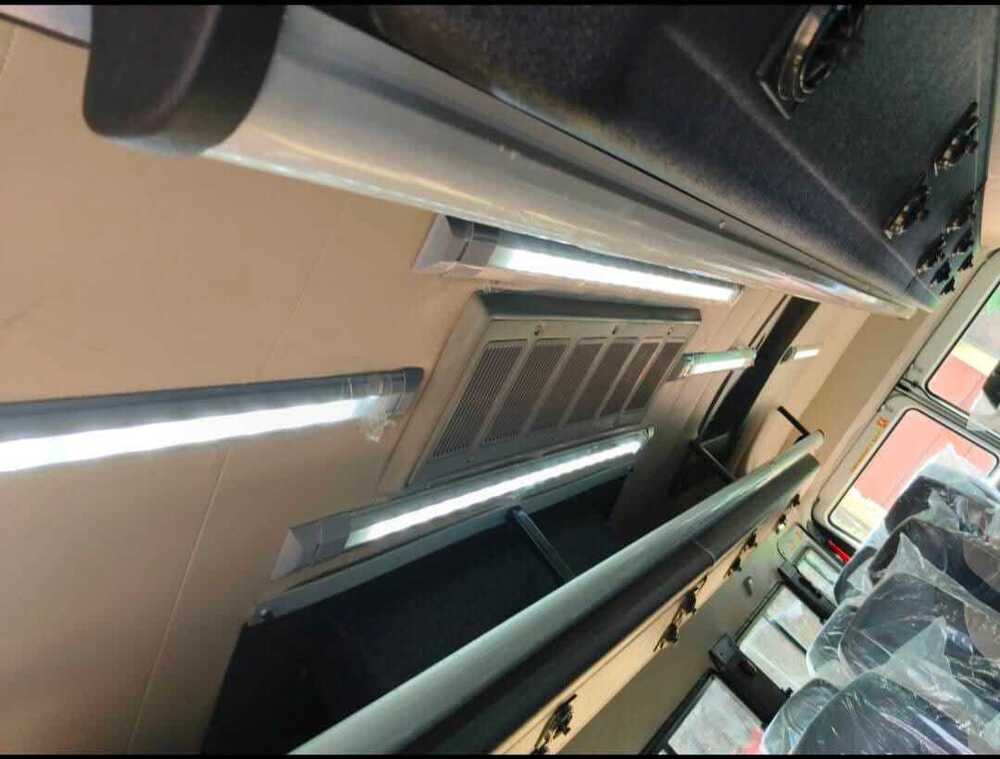 Force 22 Plus Passenger Driver Traveller - Color: As Per Requirement