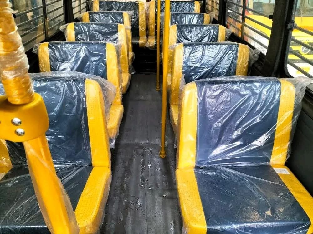 21 Plus Driver Traveller School Bus - Color: As Per Requirement