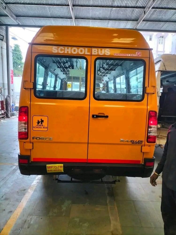 21 Plus Driver  Traveller School Bus