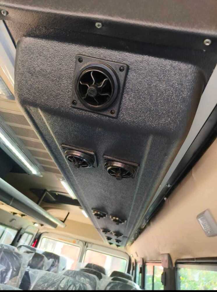 Deluxe  25 Plus Driver Traveller