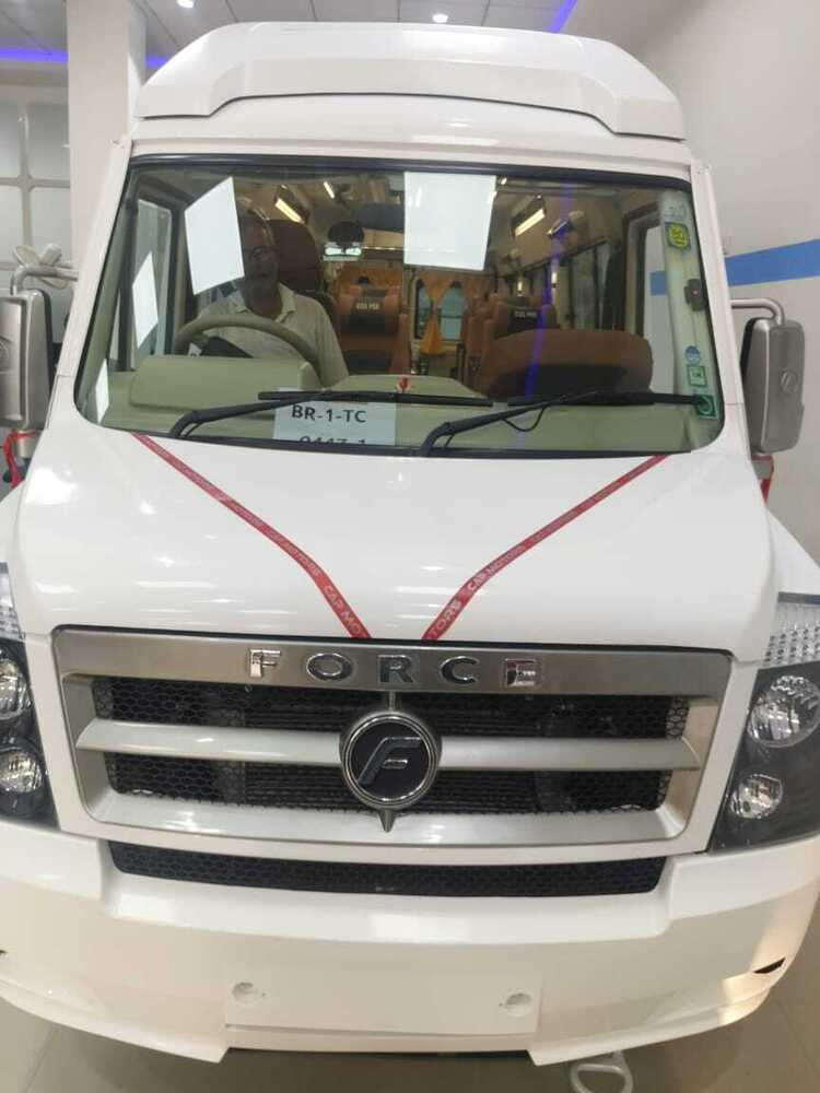 Deluxe 17 Plus Driver Traveller