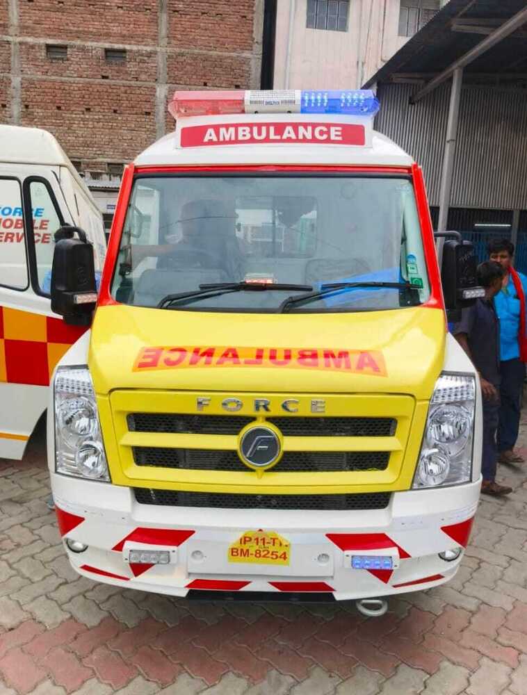 D-Type Ambulance - Color: As Per Requirement