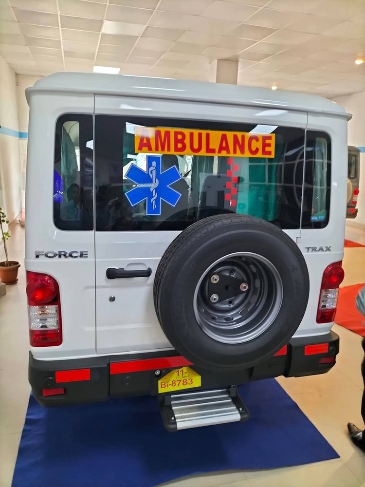 Force Trax Ambulance