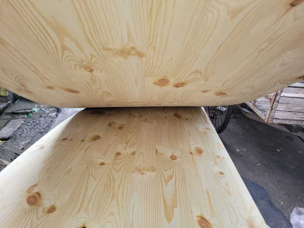Knotty Pine Veneer Board