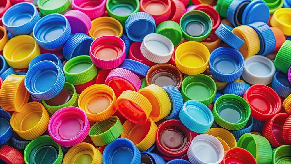 Plastic Caps - Color: Multicolor