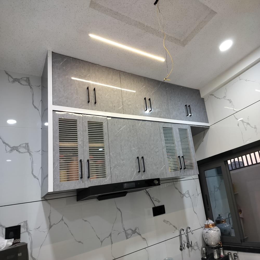 L Shape Modern Pvc Kitchen Cabinet - Color: As Per Availability