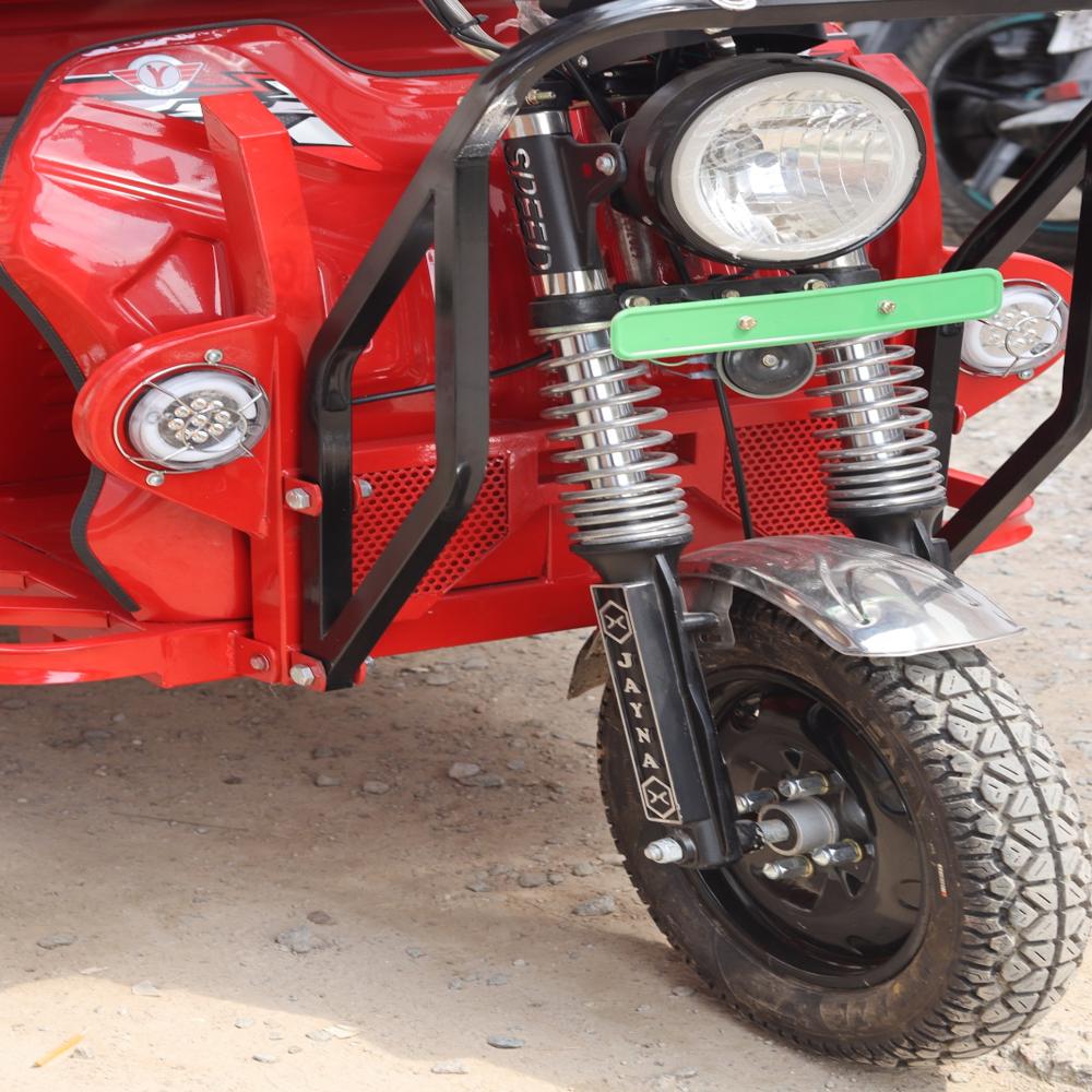 E-rickshaw Loader - Battery Life: 5-6 Hours