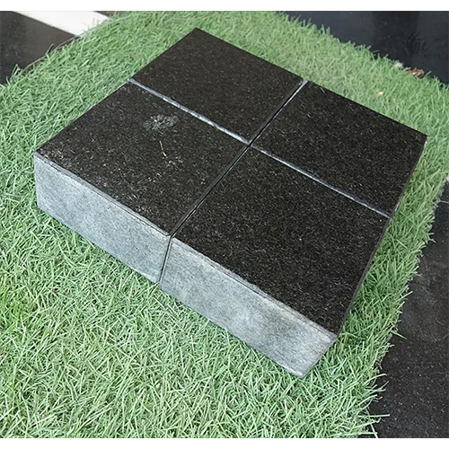 Black Granit Flamed Cobble