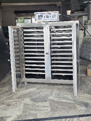 Tray dryer