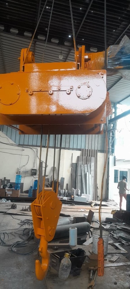 Electric Hoist - Color: Yellow