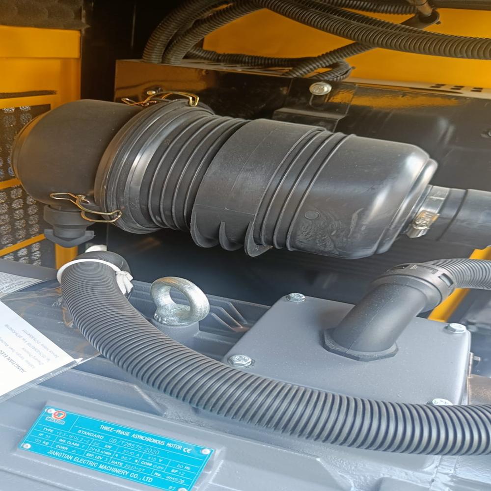 5 HP Screw Compressor