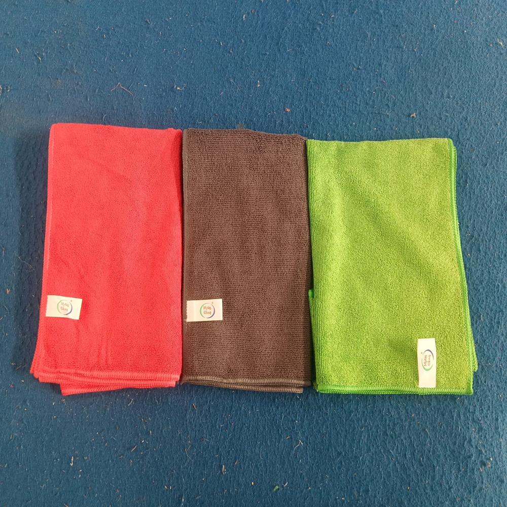 MICROFIBER CLOTH 50*70 CM 300 GSM BIG SIZE
