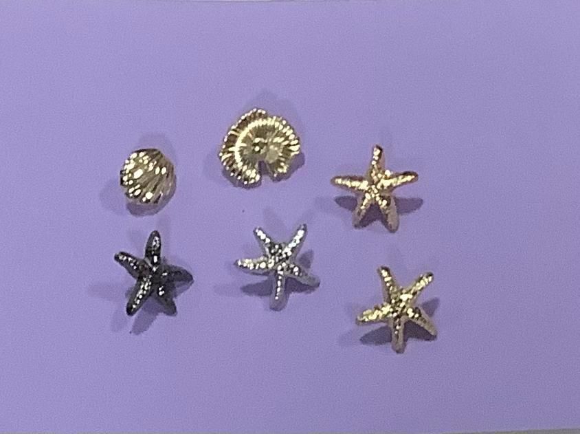 16 L Polyester Button
