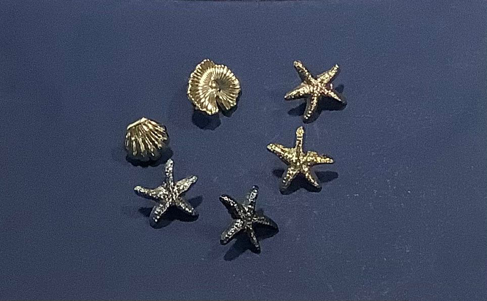 16 L Polyester Button - Color: Different Available