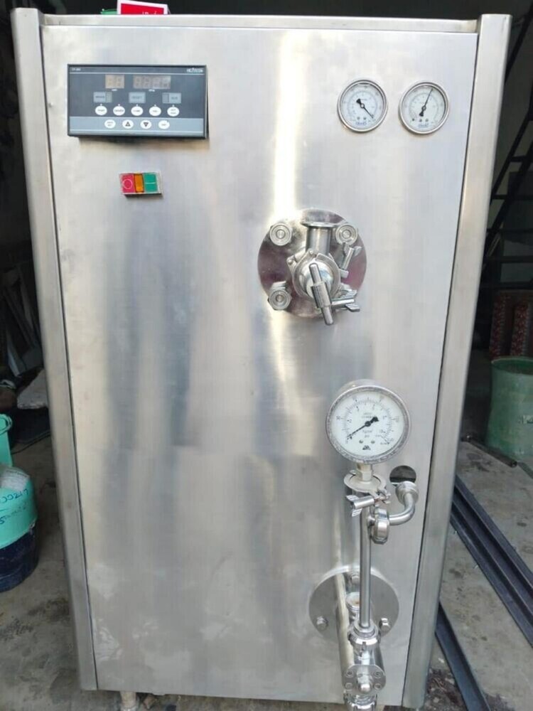 200 Ltr Continuous Ice Cream Freezer - Color: Silver