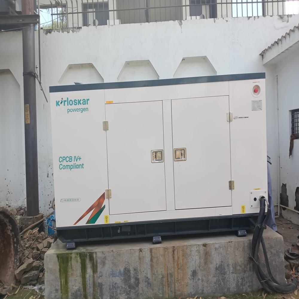 625 Kva Cpcb4+ Kirloskar Diesel Generator - Color: White