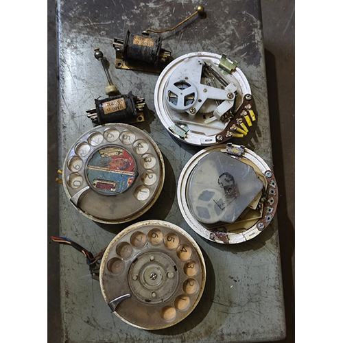 Old Telephone Scrap - Color: Multicolor