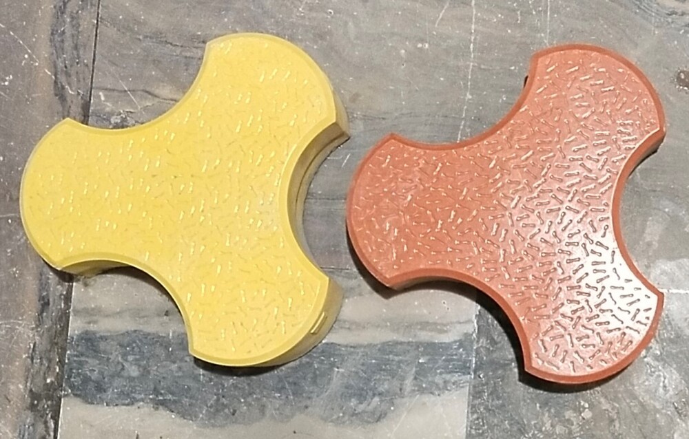 Colorado Paver Block - Color: Red And Yellow