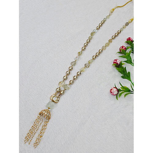 Stone And Pearl Necklace - Color: Golden