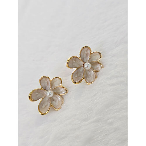 Western Earrings - Color: Multicolor