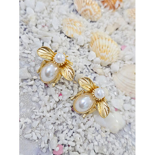 Western Earrings - Color: Golden