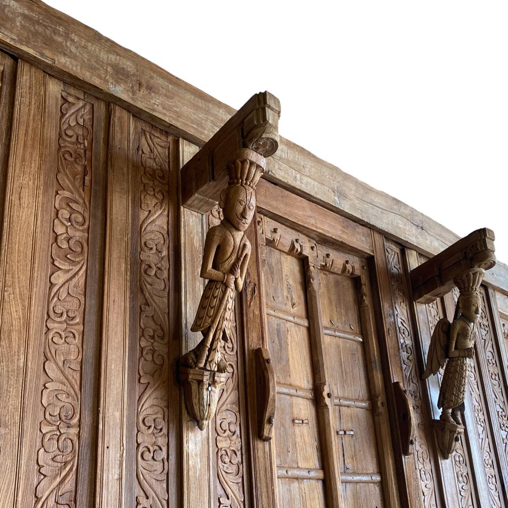 HERITAGE WOODEN BALCONY