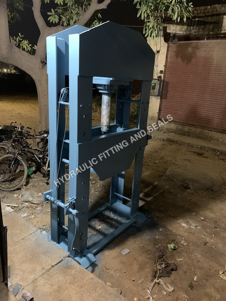 Mild Steel Hydraulic Press - Color: Blue
