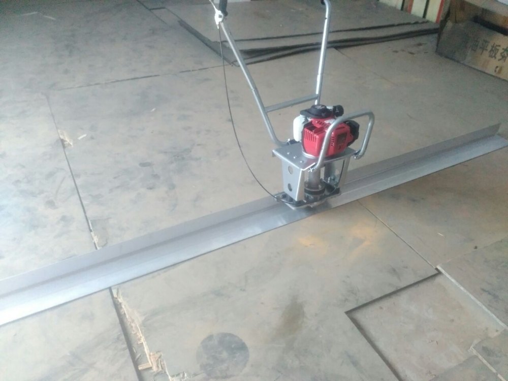 CVS 25C Screed Vibrator