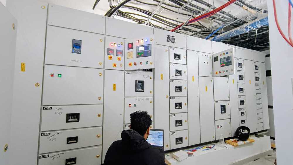 2Synchronisation Power Panel - Frequency (Mhz): 50 Hertz (Hz)