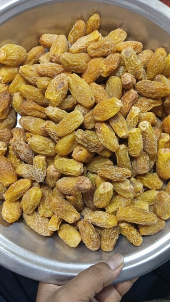 Yellow Dry Dates