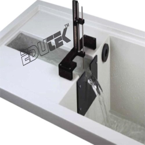 Sharp Crested Weir With Free Section And Pressure Tapping