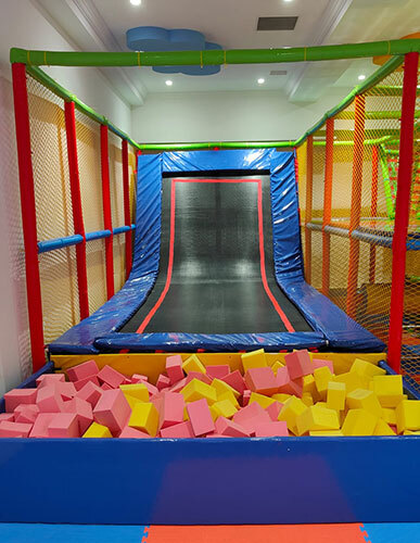 Slant Trampoline With Foame Fit Equipment - Capacity: Up To 150 Kg Kg