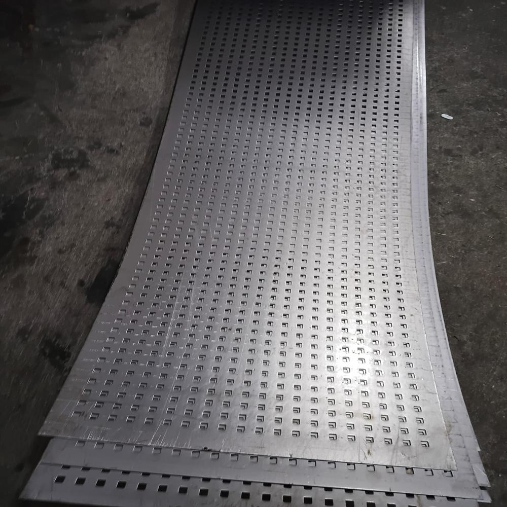 Ms Perforated Sheet 16 G - Color: Silver