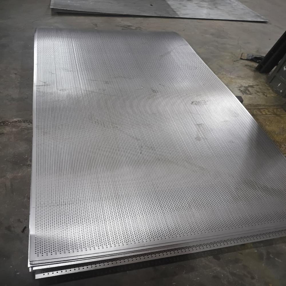 Ms Perforated Sheet 16 G - Color: Silver
