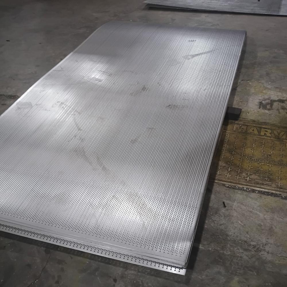 Ms Perforated Sheet 16 G - Color: Silver