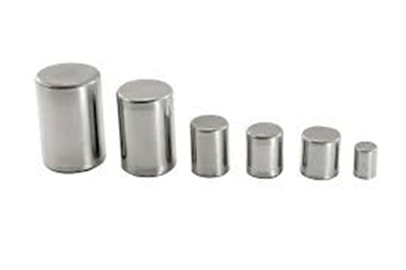 Cylindrical Roller - Color: Silver