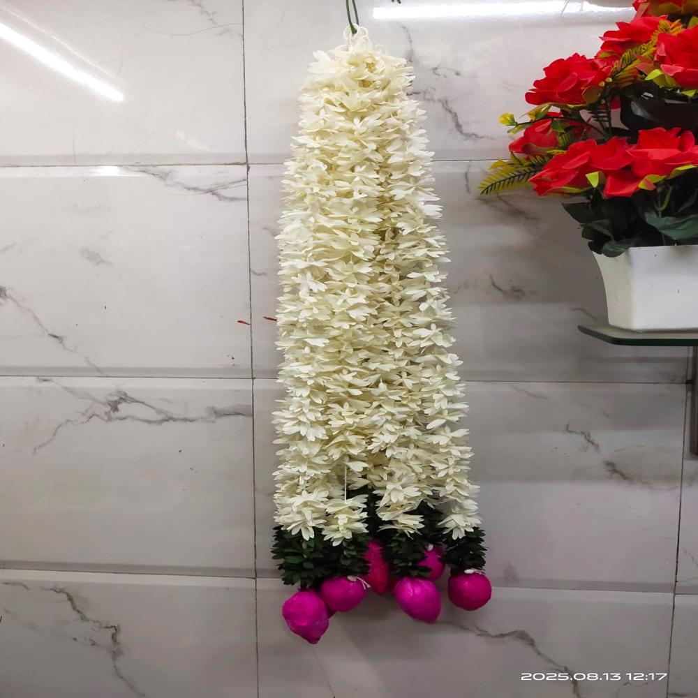 Artificial gajra garland