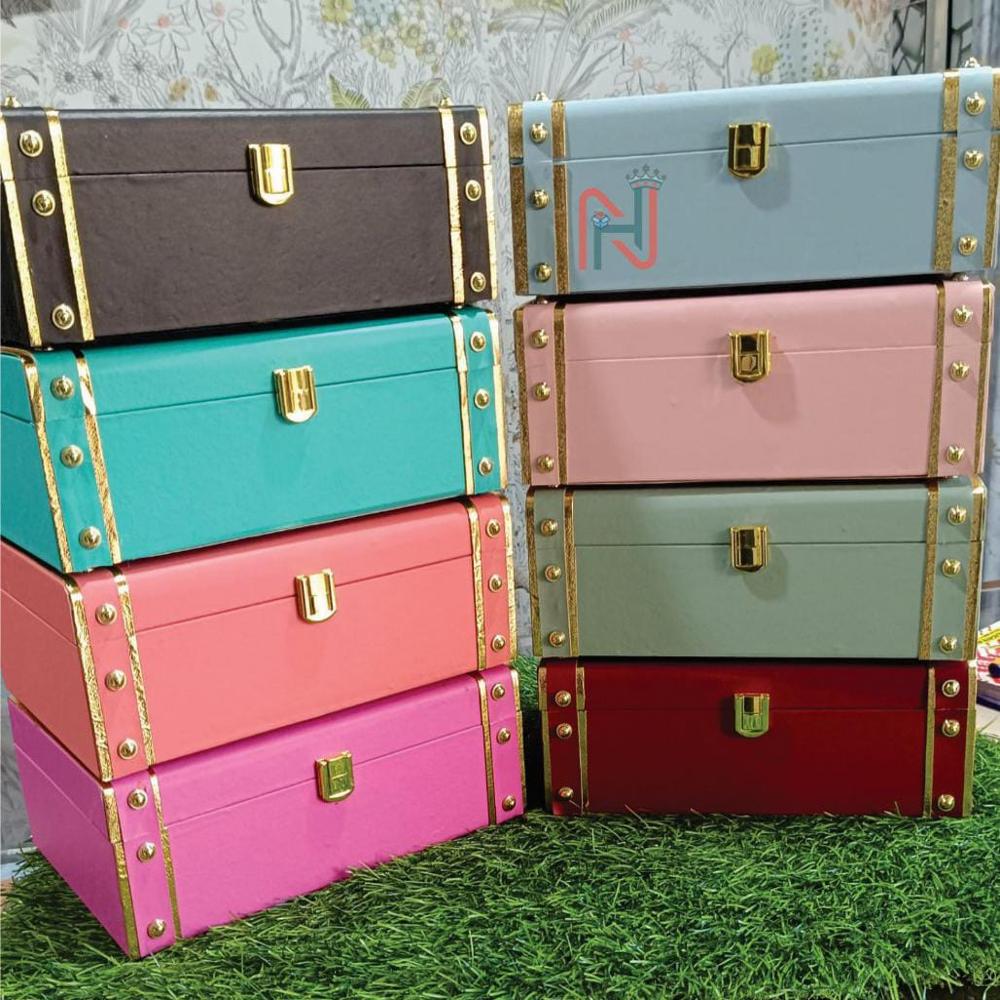 03_trunk Box - Color: Red