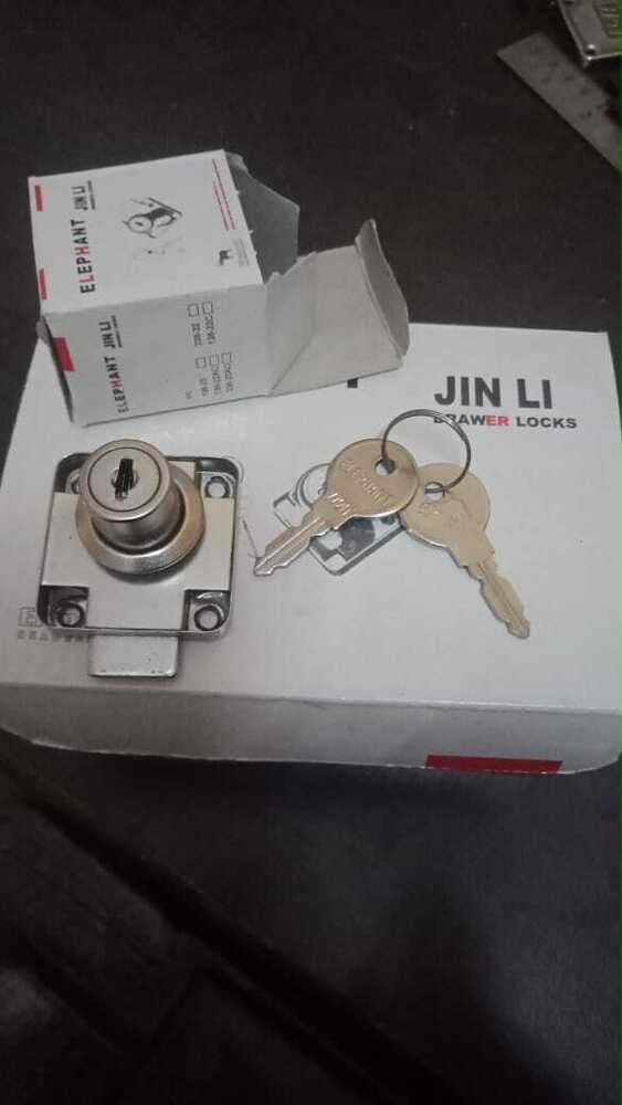 Elephant Lock - Finish: C.p