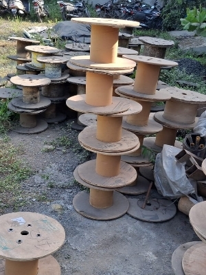 Plastic Spool - Hardness: Rigid