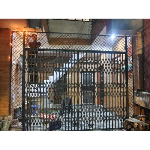 Wrought Iron Swing Gate - Color: Black