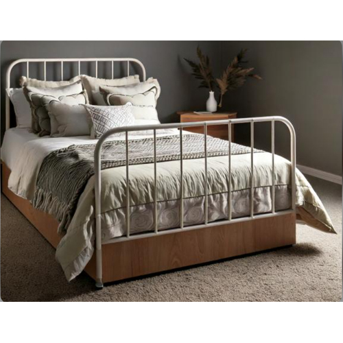 Castella Iron Bed