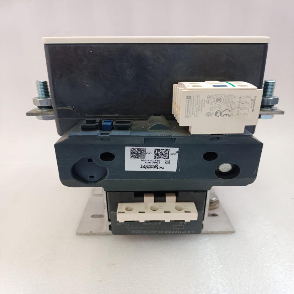 Schneider Lc1f330 Contactor - Application: Indastrial Marin